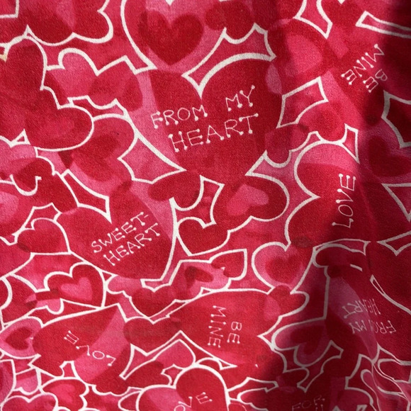 UA Scrubs Perfect for Valentine’s Day - Picture 2 of 4